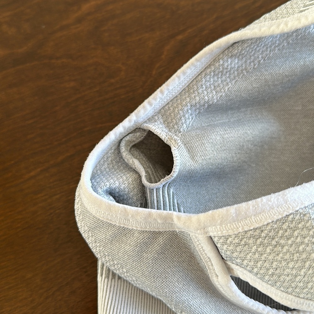 Seamless small grey Puma sports bra - Picture 5 of 5